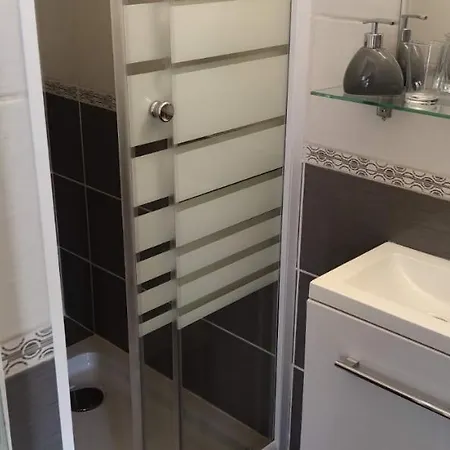 La Maisonnette Du Jardin Ferienhaus *