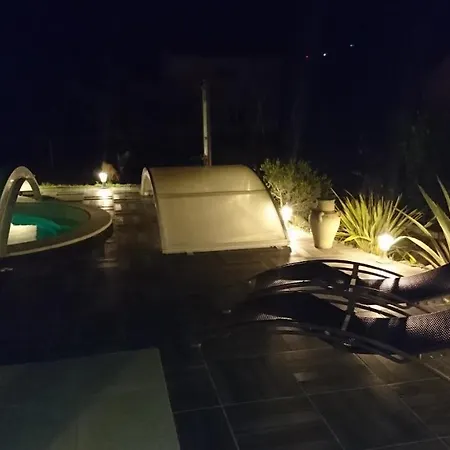 Ferienhaus La Maisonnette Du Jardin Narbonne